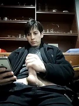 Snapshot of Carriata_larry chatting on 11-04-25, 04:33 Carriata larry online show from 11-04-25, 04:33