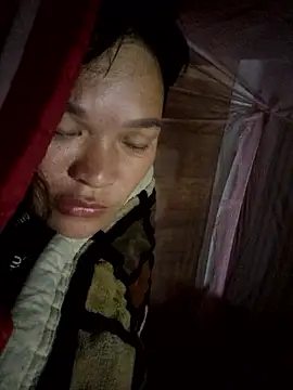 chipu06 online show from 11-04-25, 02:49