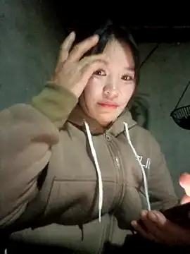 chipu06 online show from 11-30-25, 10:30