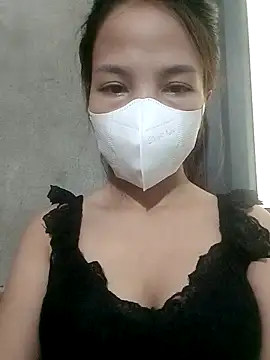 Lylylove68 online show from 10-20-25, 05:52