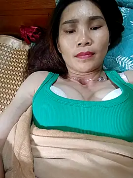 Bear bear0 online show from 11-18-25, 05:56