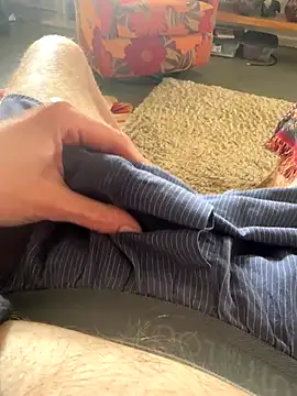 Snapshot of kirkmonsoon chatting on 10-31-25, 04:52 kirkmonsoon online show from 10-31-25, 04:52