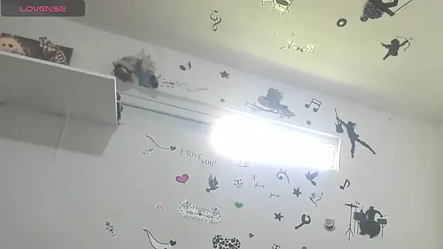 YAILIN 04 online show from 04-20-26, 05:05