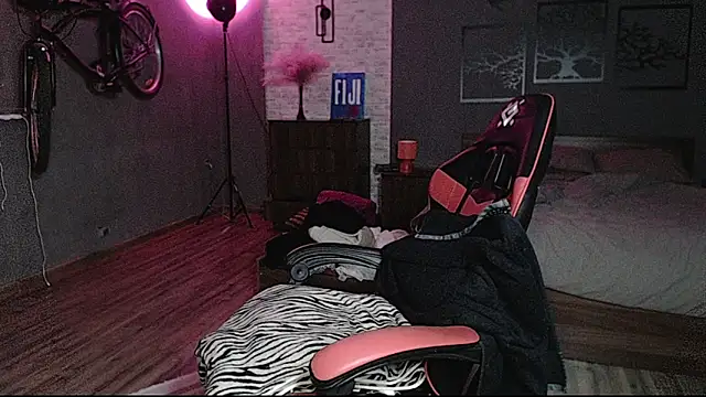 Snapshot of AuroraKeepFuck chatting on 11-07-25, 12:32 AuroraKeepFuck online show from 11-07-25, 12:32