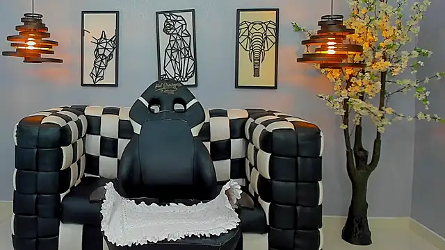 Bianca Millf online show from 04-13-26, 04:07