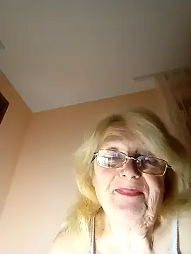 AmyLove353 online show from 11-13-25, 09:25