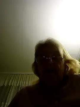 AmyLove353 online show from 12-18-25, 04:07