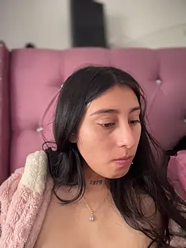 Violeet-Smith online show from 04-21-26, 05:17