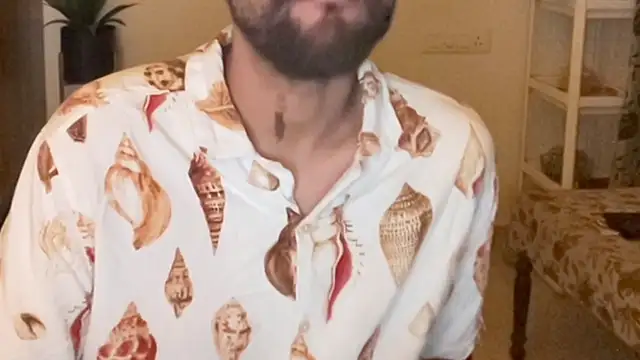 MakeMeAwareAah online show from 12-18-25, 06:03