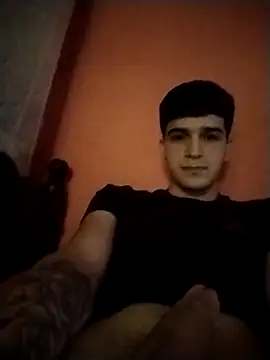 Danii2005 online show from 10-31-25, 06:20