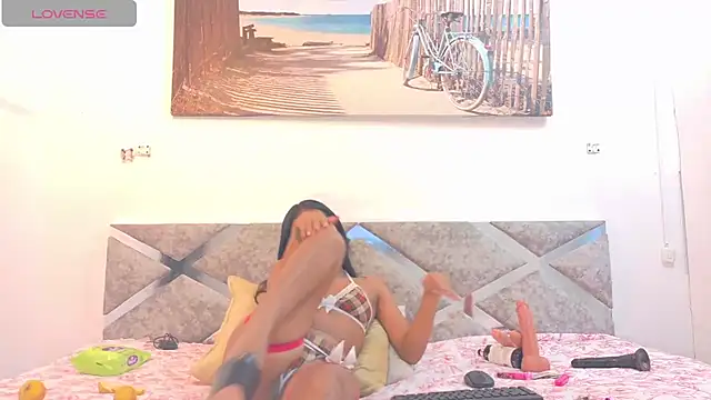 helleennhoot online show from 11-18-25, 01:00