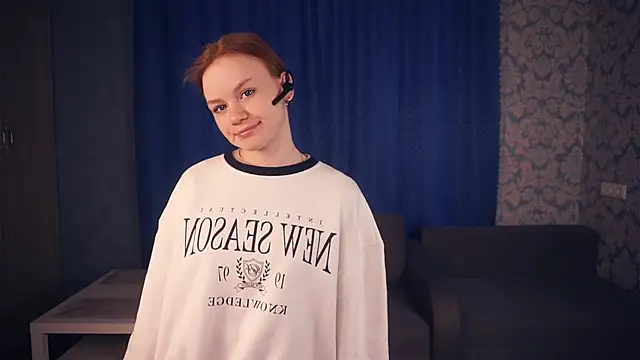 KarlynGow online show from 11-15-25, 06:22