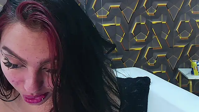 Snapshot of ashely_7 chatting on 11-01-25, 04:42 ashely 7 online show from 11-01-25, 04:42