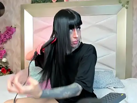 HaryBlair online show from 11-30-25, 05:44