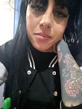 HaryBlair online show from 12-18-25, 11:44