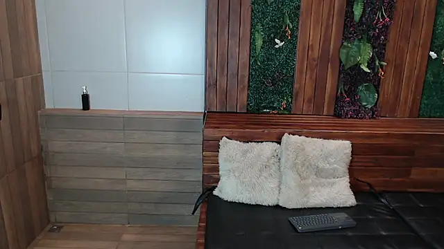 Lil James online show from 11-13-25, 07:46