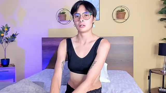 MartinnaGrecco online show from 11-23-25, 09:25