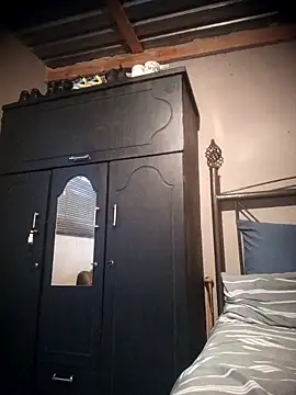 Snapshot of Pussylover911o chatting on 11-27-25, 03:36 Pussylover911o online show from 11-27-25, 03:36