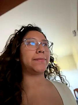 Kmiii21 online show from 10-26-25, 09:42