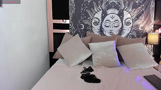 mirandaduboiss online show from 07-28-26, 05:12