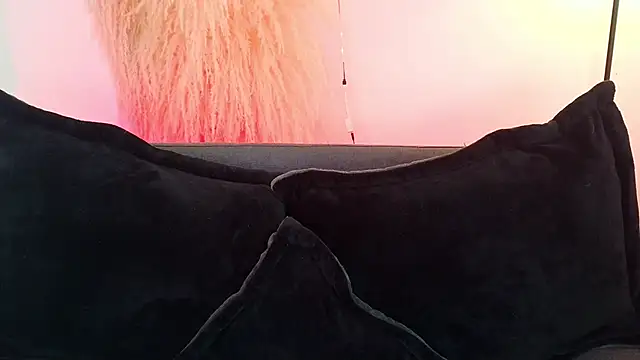 mia roux1 online show from 04-01-26, 07:55