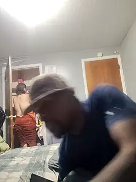 Snapshot of mrspowercouple93 chatting on 11-07-25, 02:11 mrspowercouple93 online show from 11-07-25, 02:11