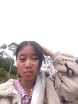 Snapshot of -Miaa- chatting on 10-31-25, 12:44 -Miaa- online show from 10-31-25, 12:44