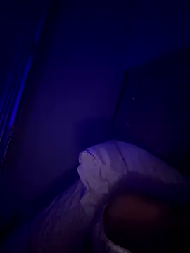 Snapshot of Gia_Atkinson chatting on 10-21-25, 10:32 Gia Atkinson online show from 10-21-25, 10:32