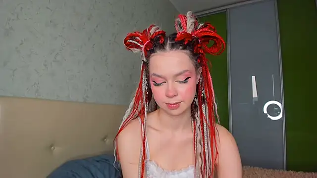 Juicystars online show from 10-23-25, 02:11
