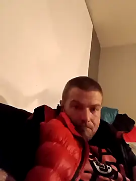 DadDDick925 online show from 10-30-25, 07:21