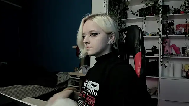 Holy Mistress S online show from 11-05-25, 09:42