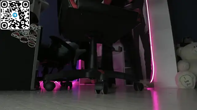 Holy Mistress S online show from 03-27-26, 09:53