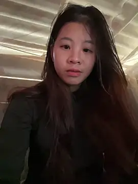 ninixinh online show from 12-18-25, 06:19