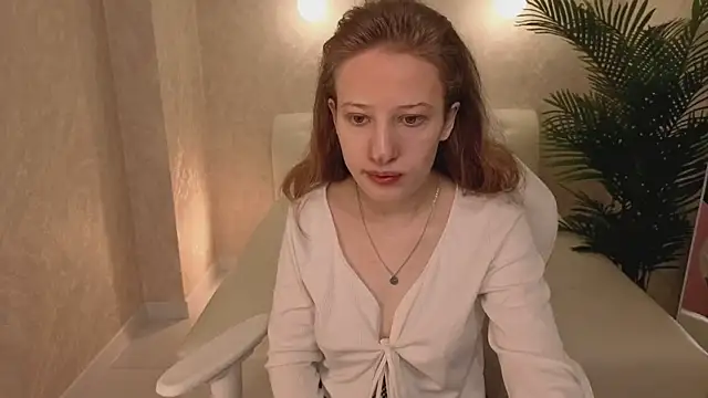 Amanda Watson  online show from 10-25-25, 09:39