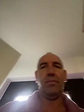 Snapshot of Lutzi1970 chatting on 11-06-25, 08:26 Lutzi1970 online show from 11-06-25, 08:26