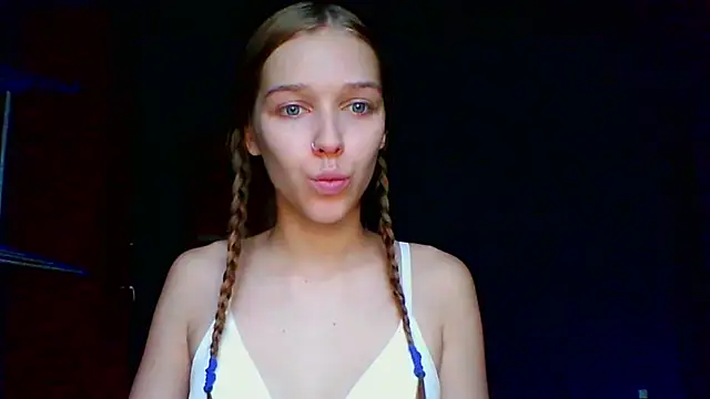 Snapshot of mari_martin chatting on 11-09-25, 11:30 mari martin online show from 11-09-25, 11:30