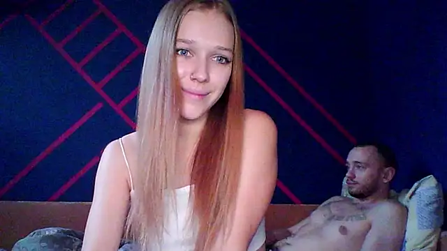 Snapshot of mari_martin chatting on 11-12-25, 11:21 mari martin online show from 11-12-25, 11:21