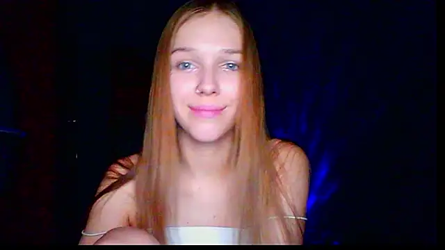 Snapshot of mari_martin chatting on 11-23-25, 06:30 mari martin online show from 11-23-25, 06:30