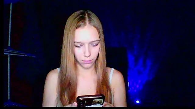 Snapshot of mari_martin chatting on 11-29-25, 05:38 mari martin online show from 11-29-25, 05:38