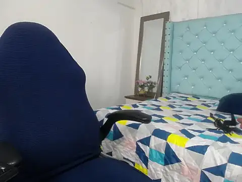 yuliet latin69 online show from 11-08-25, 01:33