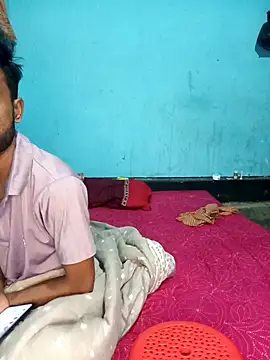 Snapshot of CoupleShow_432 chatting on 11-28-25, 02:53 CoupleShow 432 online show from 11-28-25, 02:53