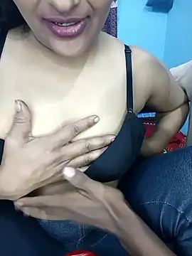 Snapshot of CoupleShow_432 chatting on 12-13-25, 07:53 CoupleShow 432 online show from 12-13-25, 07:53