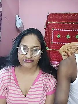 CoupleShow 432 online show from 05-24-26, 07:57