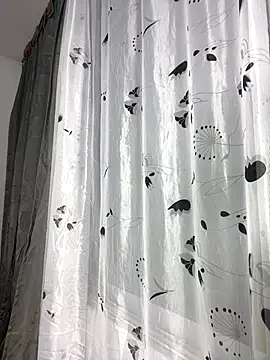 Snapshot of viki_11 chatting on 10-23-25, 04:23 viki 11 online show from 10-23-25, 04:23