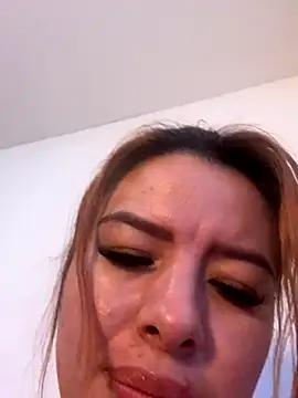 Snapshot of viki_11 chatting on 11-12-25, 11:10 viki 11 online show from 11-12-25, 11:10