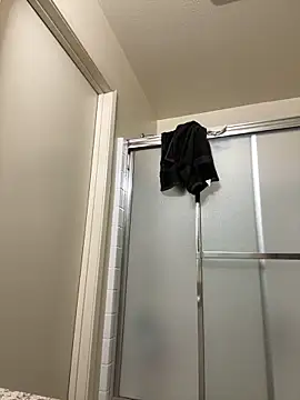 Snapshot of maddfreak0 chatting on 12-17-25, 02:50 maddfreak0 online show from 12-17-25, 02:50