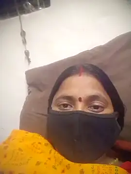 QRESABABY online show from 10-31-25, 02:18