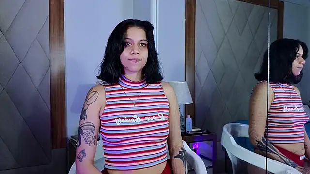 Snapshot of Athenea_sky_ chatting on 11-06-25, 03:46 Athenea sky online show from 11-06-25, 03:46