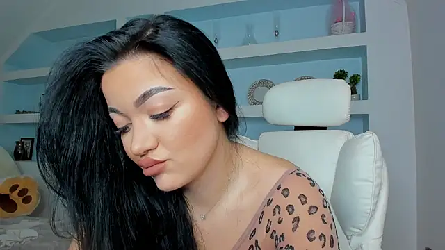 juliexxx online show from 01-18-26, 05:39