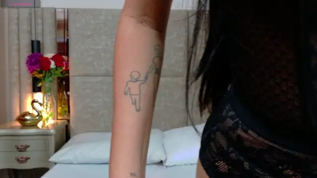 Snapshot of Penelope-Cross chatting on 02-24-26, 02:37 Penelope-Cross online show from 02-24-26, 02:37